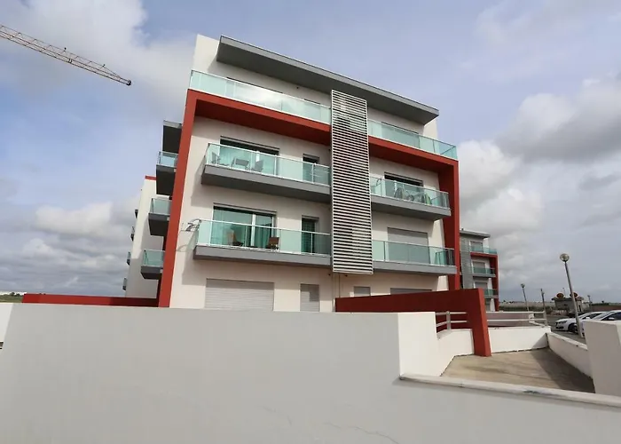 Surf And Stones פניש