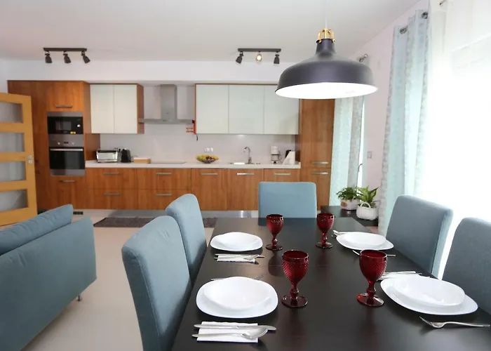 Surf And Stones * פניש