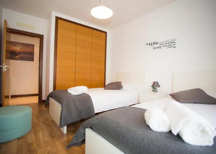 Surf And Stones Apartman *